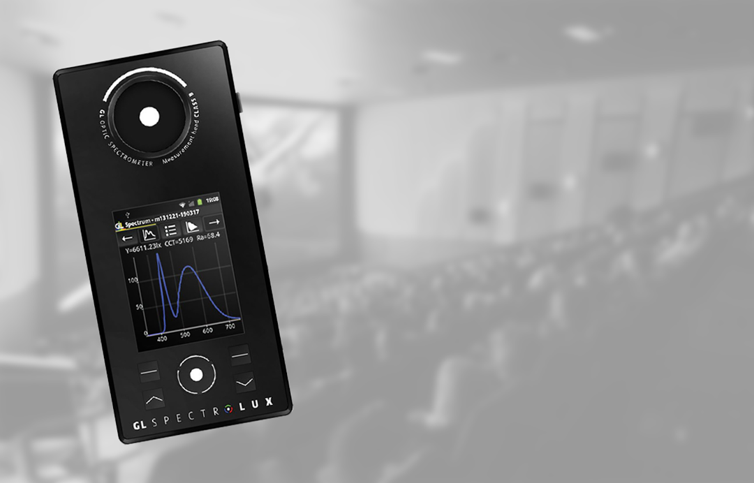 Light measurement simplified with the GL Optic Spectrolux